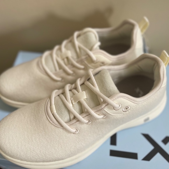 FLX womens size 7.5 - Picture 2 of 3